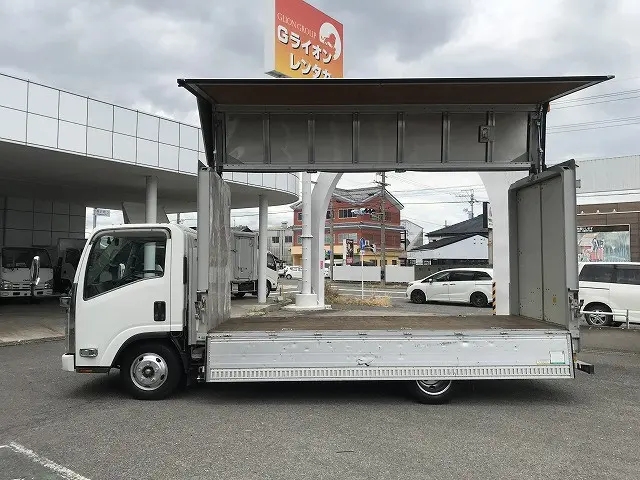 いすゞ エルフ BKG-NMR85AN(2WD)の写真7