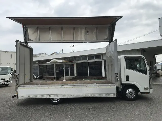 いすゞ エルフ BKG-NMR85AN(2WD)の写真8