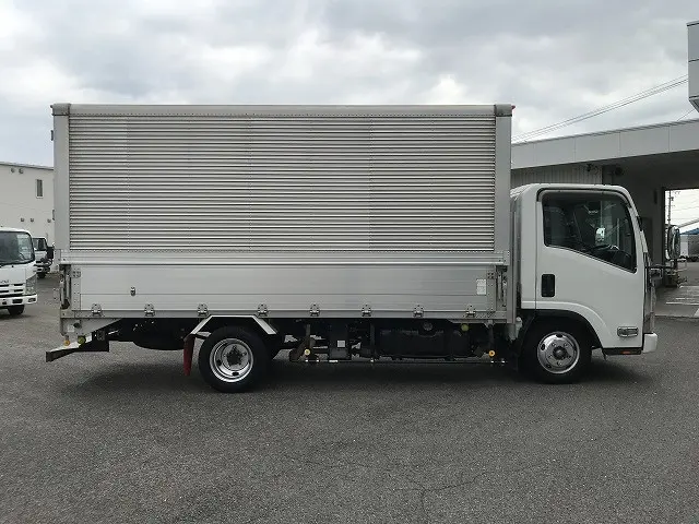 いすゞ エルフ BKG-NMR85AN(2WD)の写真16