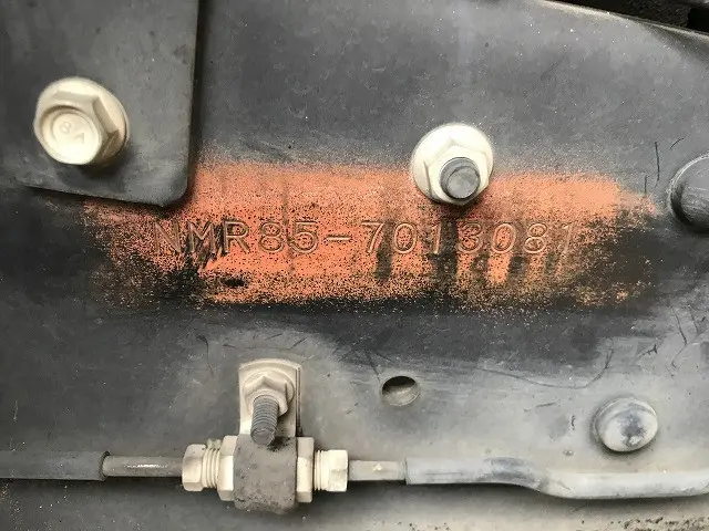 いすゞ エルフ BKG-NMR85AN(2WD)の写真26