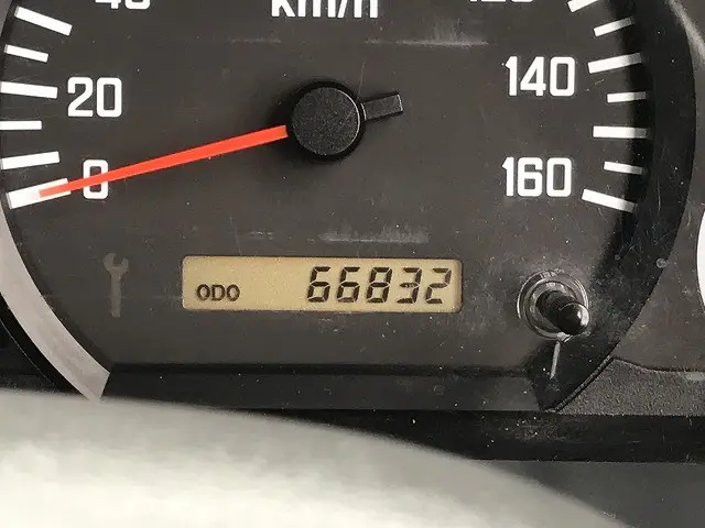 いすゞ エルフ BKG-NMR85AN(2WD)の写真37