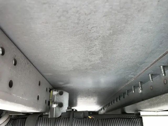 いすゞ エルフ BKG-NMR85AN(2WD)の写真44