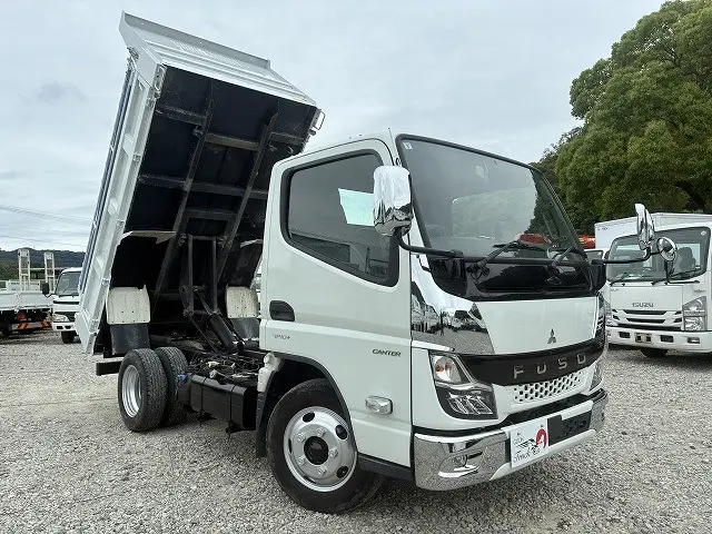 三菱 キャンター 2RG-FBA60(2WD)の写真3