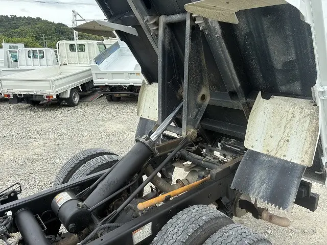 三菱 キャンター 2RG-FBA60(2WD)の写真25