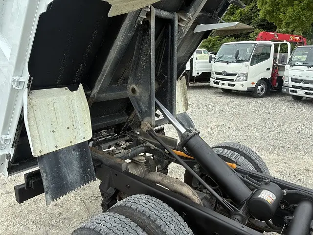 三菱 キャンター 2RG-FBA60(2WD)の写真28