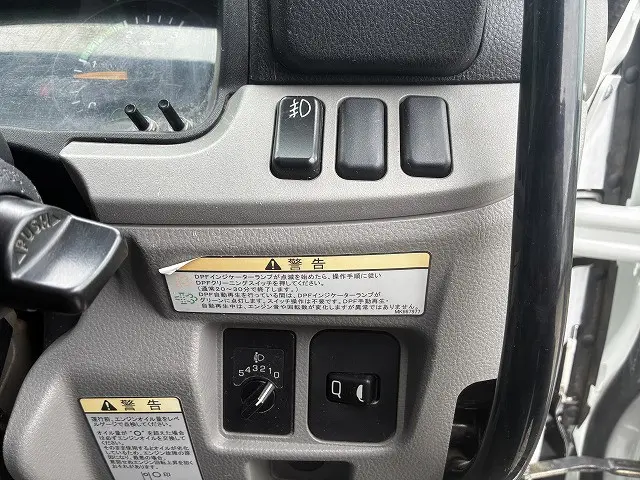 三菱 キャンター 2RG-FBA60(2WD)の写真36