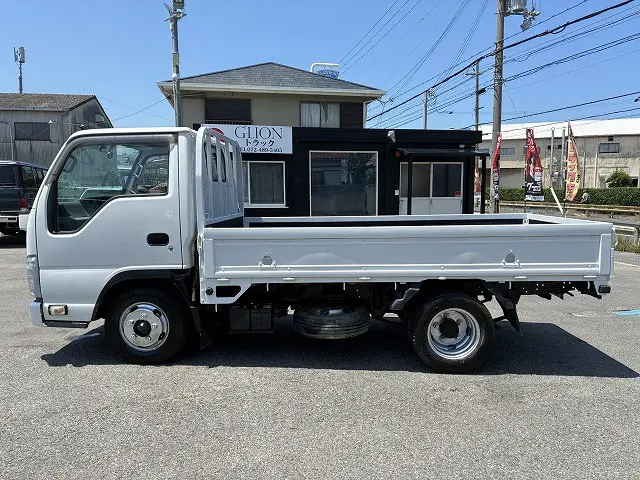 いすゞ エルフ TPG-NJR85A(2WD)の写真4