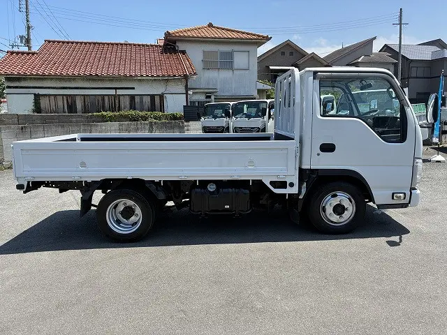いすゞ エルフ TPG-NJR85A(2WD)の写真5