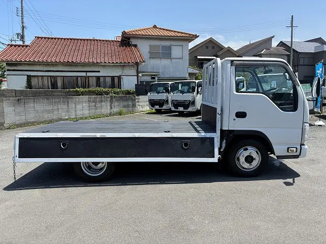 いすゞ エルフ TPG-NJR85A(2WD)の写真12