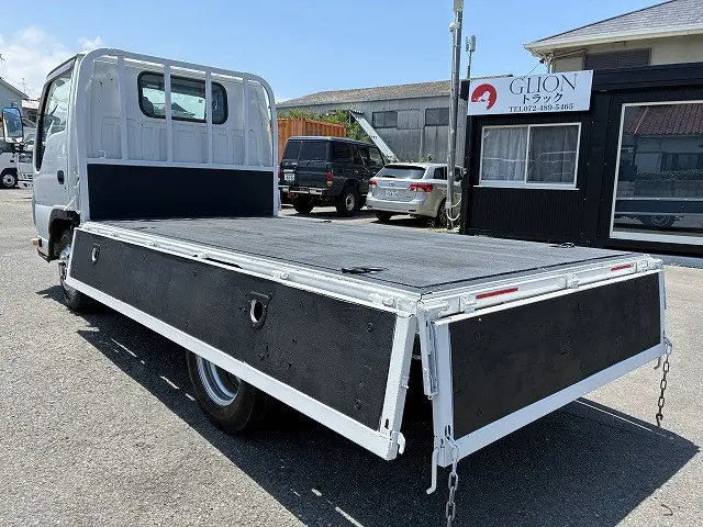 いすゞ エルフ TPG-NJR85A(2WD)の写真13