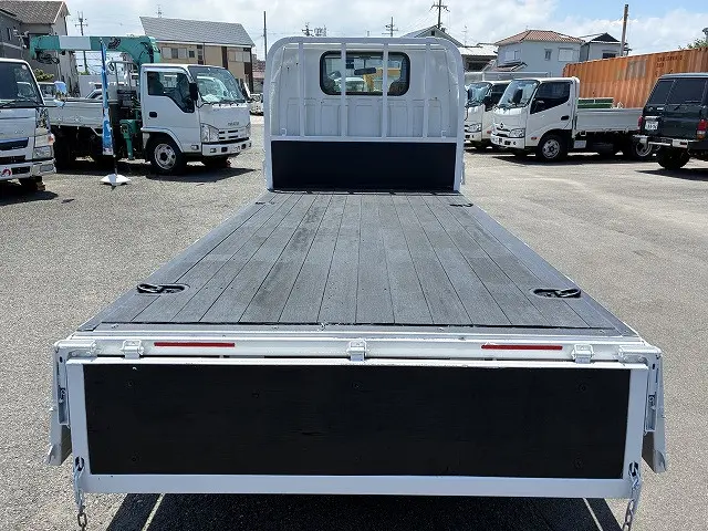 いすゞ エルフ TPG-NJR85A(2WD)の写真14