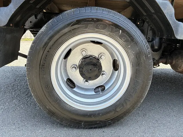 いすゞ エルフ TPG-NJR85A(2WD)の写真27