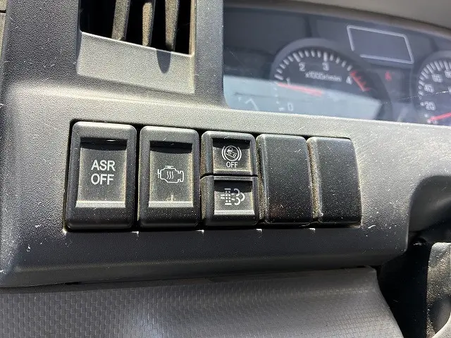 いすゞ エルフ TPG-NJR85A(2WD)の写真36