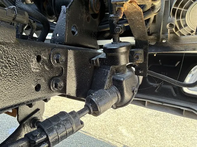 いすゞ エルフ TPG-NJR85A(2WD)の写真47