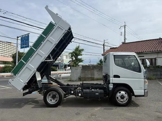 三菱 キャンター TPG-FBA60(2WD)の写真5