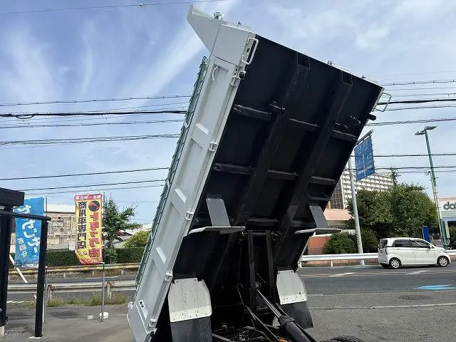 三菱 キャンター TPG-FBA60(2WD)の写真25