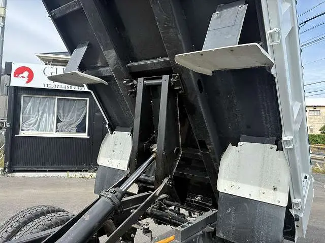 三菱 キャンター TPG-FBA60(2WD)の写真28
