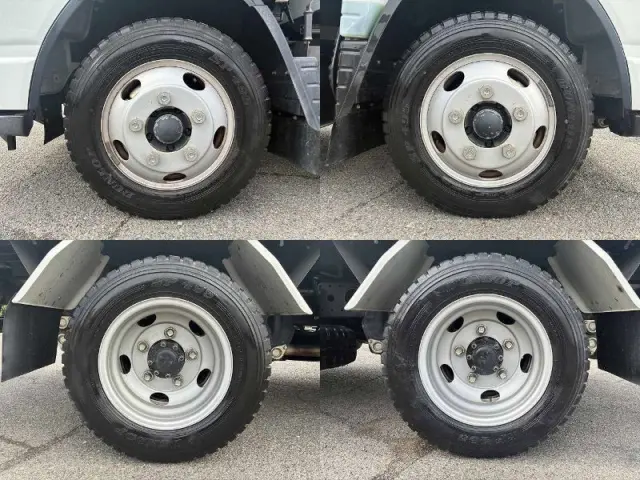 三菱 キャンター TPG-FBA60(2WD)の写真37