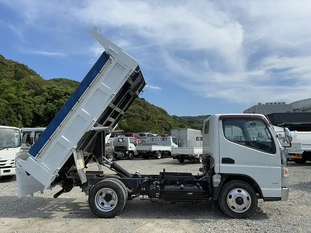 三菱 キャンター TPG-FBA60(2WD)の写真5