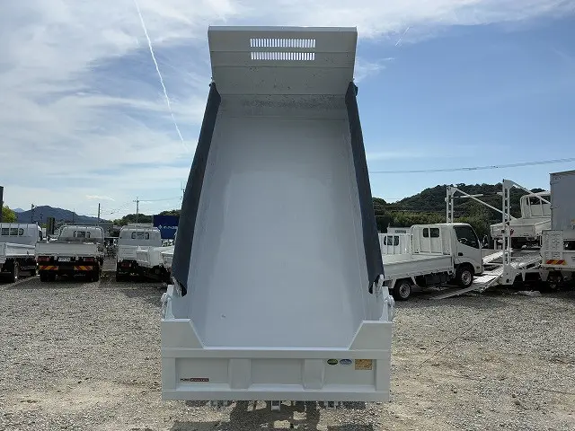 三菱 キャンター TPG-FBA60(2WD)の写真7