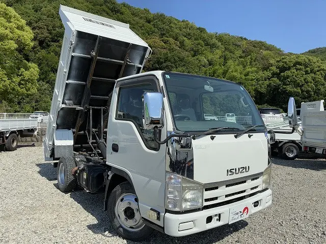 いすゞ エルフ BKG-NKR85AD(2WD)の写真3
