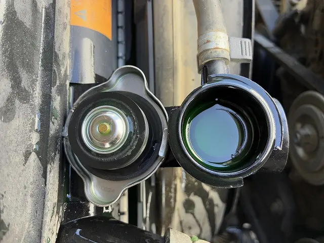 いすゞ エルフ BKG-NKR85AD(2WD)の写真24