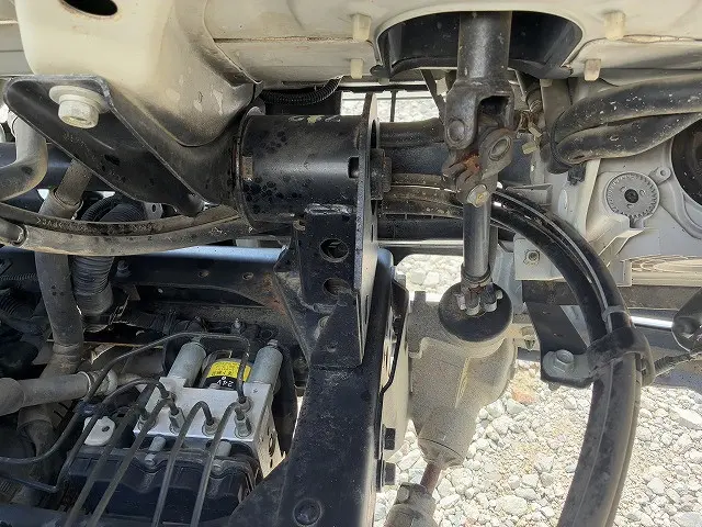 いすゞ エルフ BKG-NKR85AD(2WD)の写真27