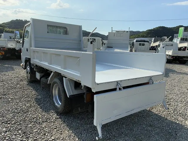いすゞ エルフ BKG-NKR85AD(2WD)の写真40