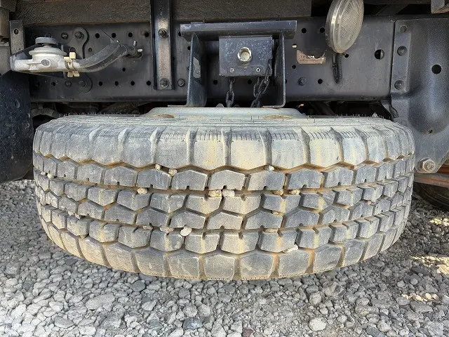 いすゞ エルフ BKG-NKR85AD(2WD)の写真47