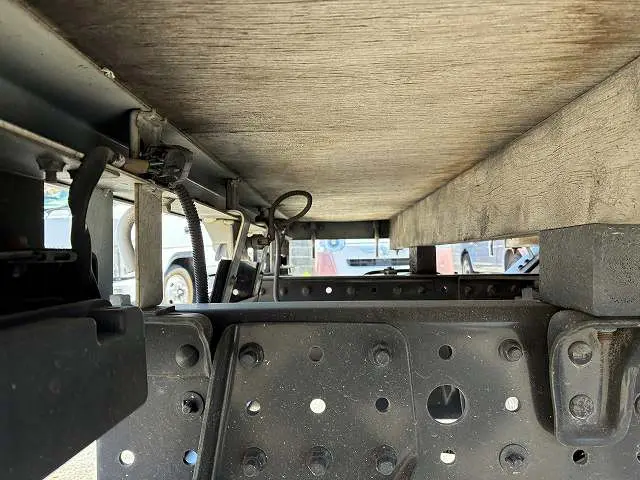 三菱 キャンター TPG-FBA20(2WD)の写真31