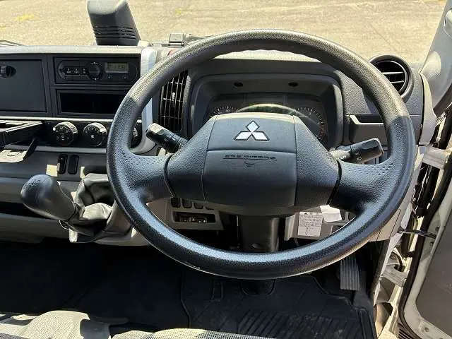 三菱 キャンター TPG-FBA20(2WD)の写真37