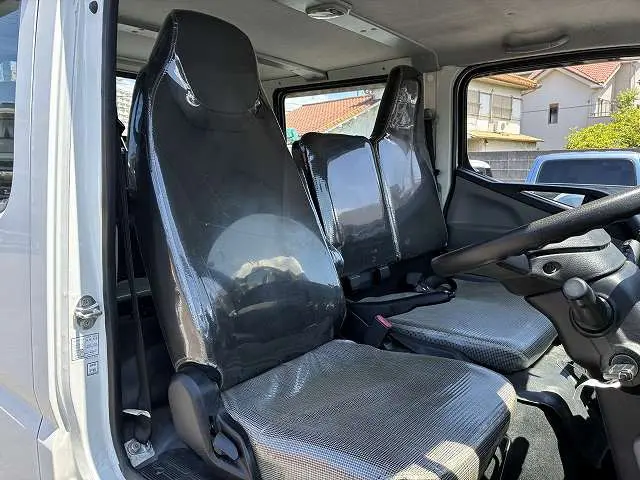 三菱 キャンター TPG-FBA20(2WD)の写真38