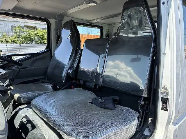 三菱 キャンター TPG-FBA20(2WD)の写真39