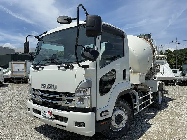 いすゞ フォワード 2PG-FTR90U2(2WD)の写真1