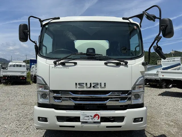 いすゞ フォワード 2PG-FTR90U2(2WD)の写真2