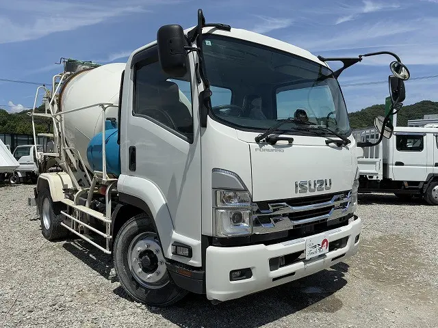いすゞ フォワード 2PG-FTR90U2(2WD)の写真3