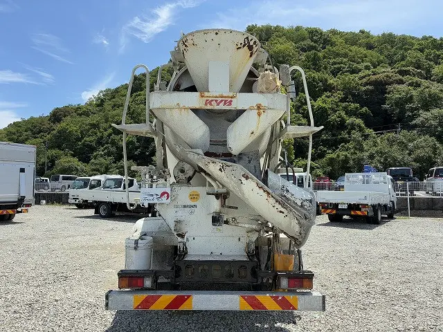 いすゞ フォワード 2PG-FTR90U2(2WD)の写真7