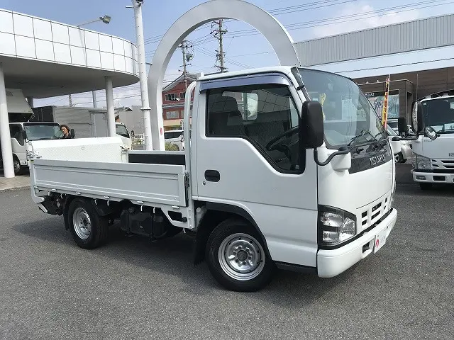 いすゞ エルフ KR-NHR69(2WD)の写真3
