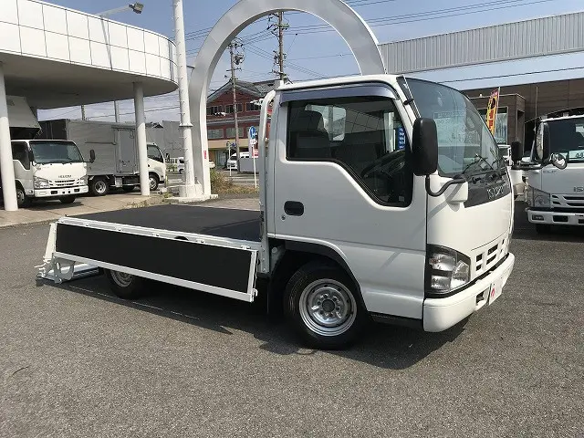 いすゞ エルフ KR-NHR69(2WD)の写真10