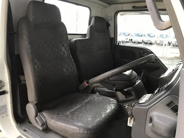 いすゞ エルフ KR-NHR69(2WD)の写真31
