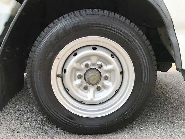 いすゞ エルフ KR-NHR69(2WD)の写真40
