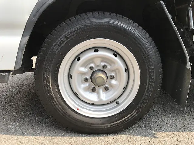 いすゞ エルフ KR-NHR69(2WD)の写真41