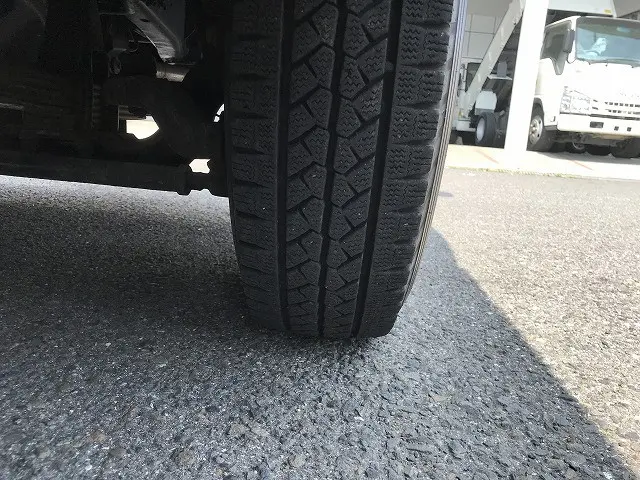いすゞ エルフ KR-NHR69(2WD)の写真45