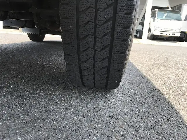 いすゞ エルフ KR-NHR69(2WD)の写真48