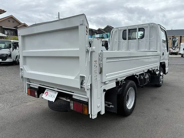 いすゞ エルフ KR-NHR69(2WD)の写真8