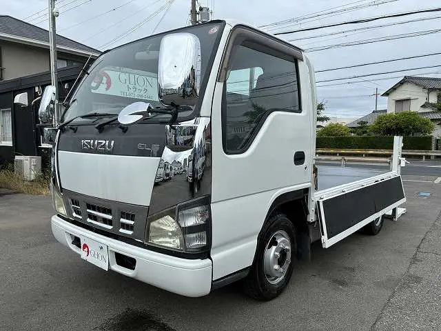 いすゞ エルフ KR-NHR69(2WD)の写真9