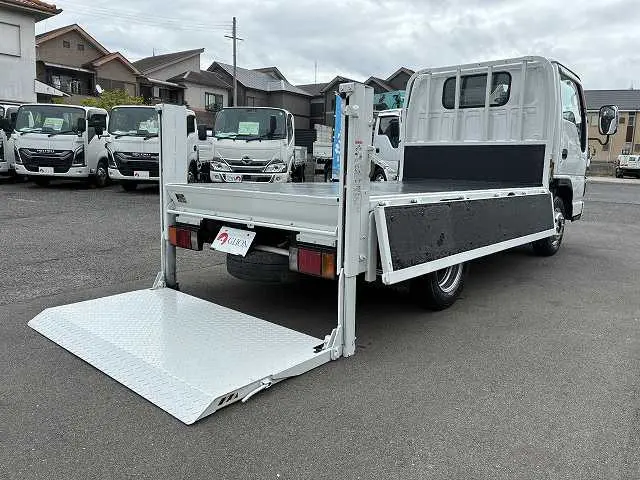 いすゞ エルフ KR-NHR69(2WD)の写真14