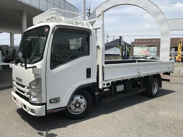 いすゞ エルフ 2RG-NLR88AR(2WD)の写真1