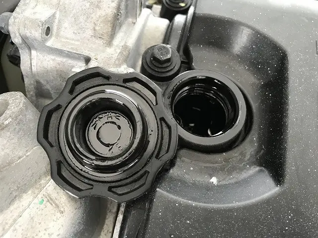いすゞ エルフ 2RG-NLR88AR(2WD)の写真23