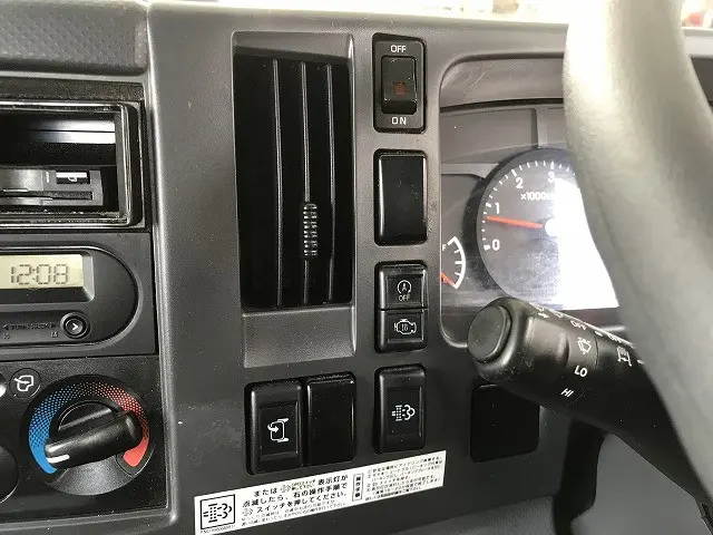 いすゞ エルフ 2RG-NLR88AR(2WD)の写真30